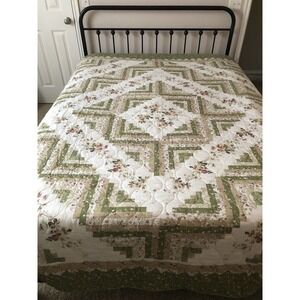Vtg Light Quilt Bedspread Diamond White Green Roses Romantic Coverlet 101"x86"